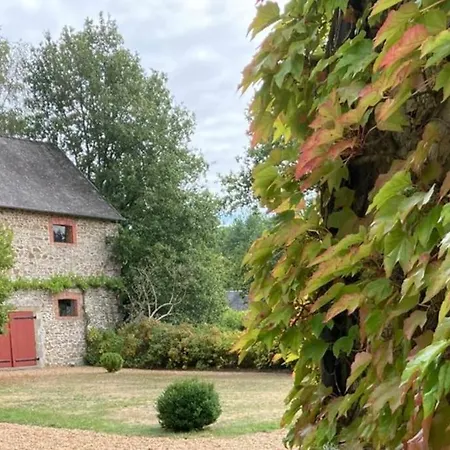 Manor House, Huge Park, Le Mans Area Holiday home